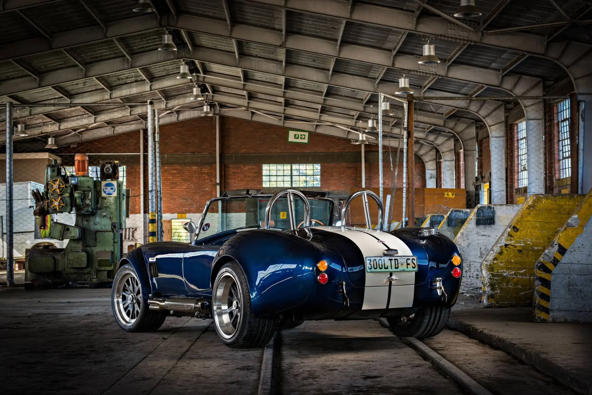 Indigo Backdraft Cobra-style V8 roadster front three-quarter view